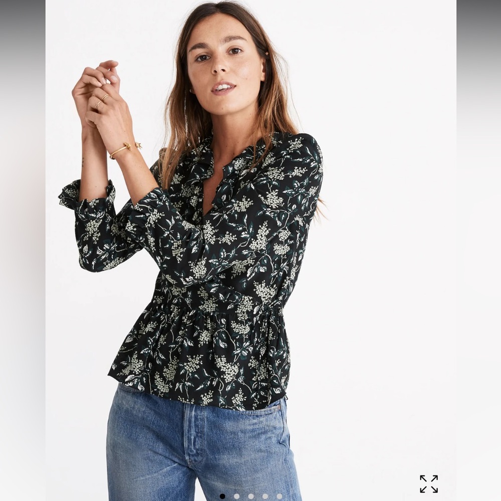 Madewell Silk Ruffle Hem Wrap Top in Antique Floral Green. Size S